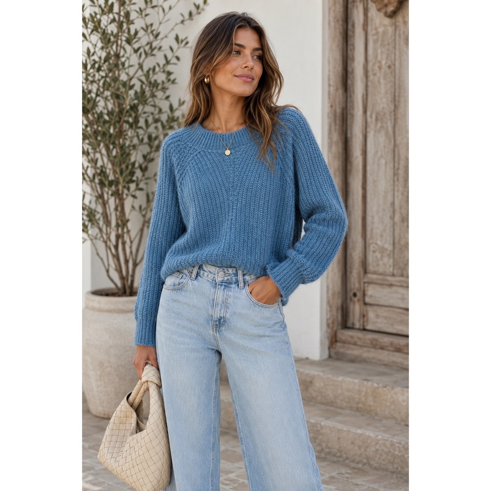 Leith Women's Medium Blue Alpaca Blend Cropped Sweater Coastal Chunky Knit